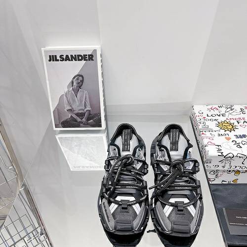 Picture of DG Shoes Women _SKUfw107053173fw